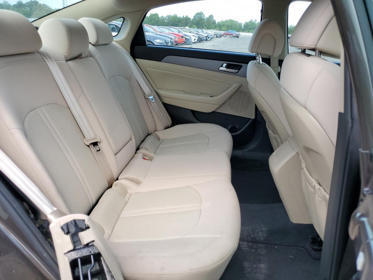 2015 Hyundai Sonata Se VIN: 5NPE24AF3FH164817 Lot: 65498335