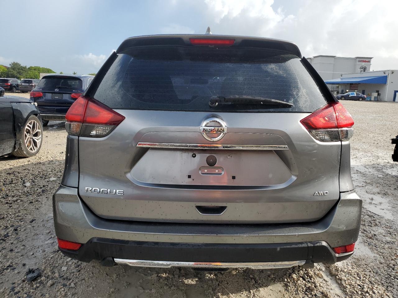 2017 Nissan Rogue S VIN: KNMAT2MVXHP510663 Lot: 65208325