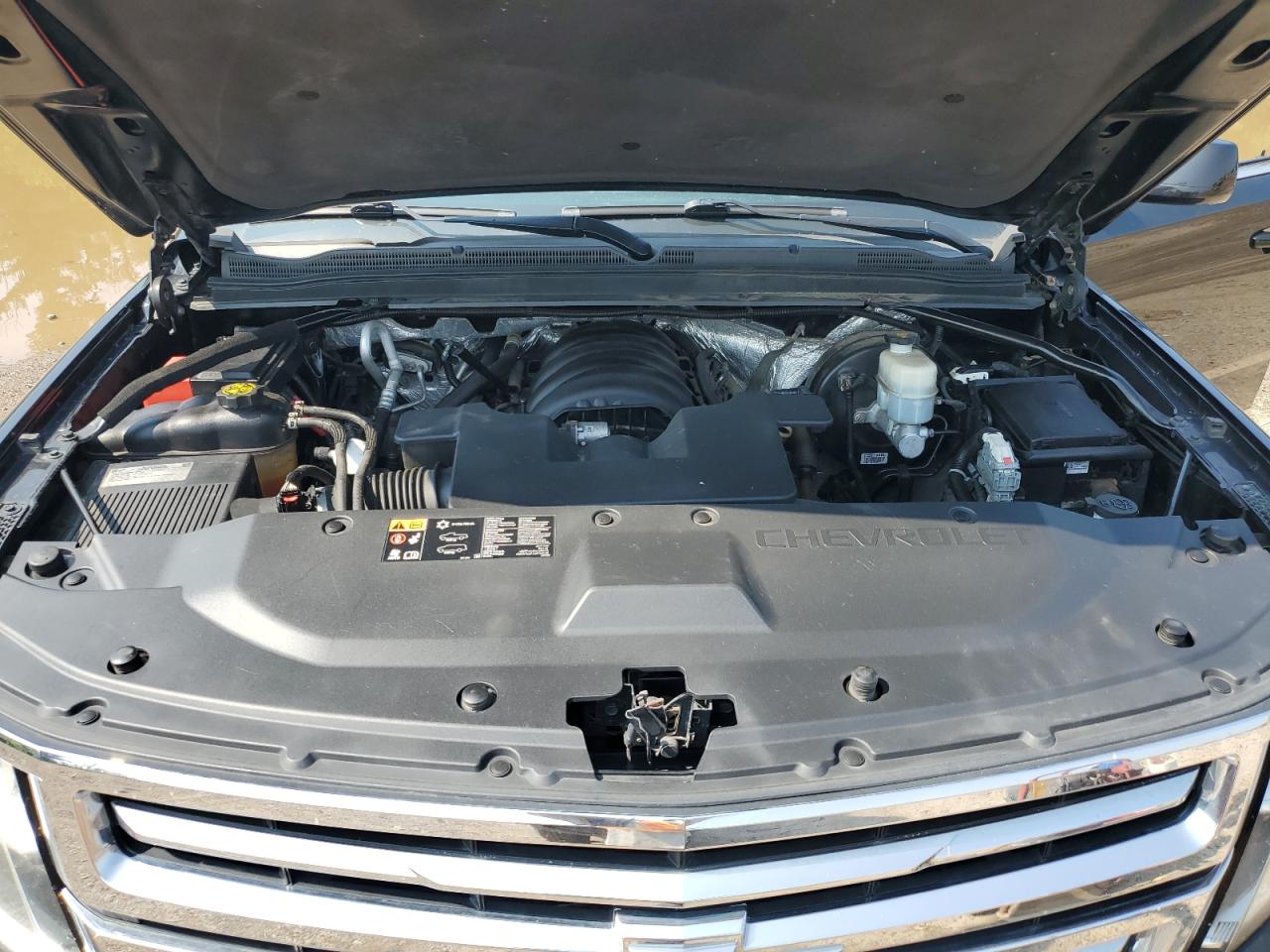 2015 Chevrolet Suburban K1500 Lt VIN: 1GNSKJKC8FR551790 Lot: 64694485