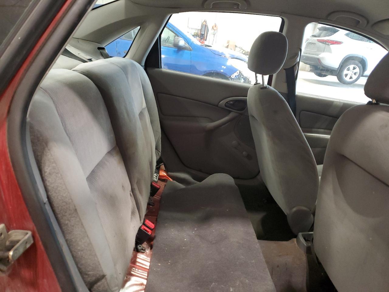 2001 Ford Focus Lx VIN: 1FAFP33P21W242647 Lot: 65247085