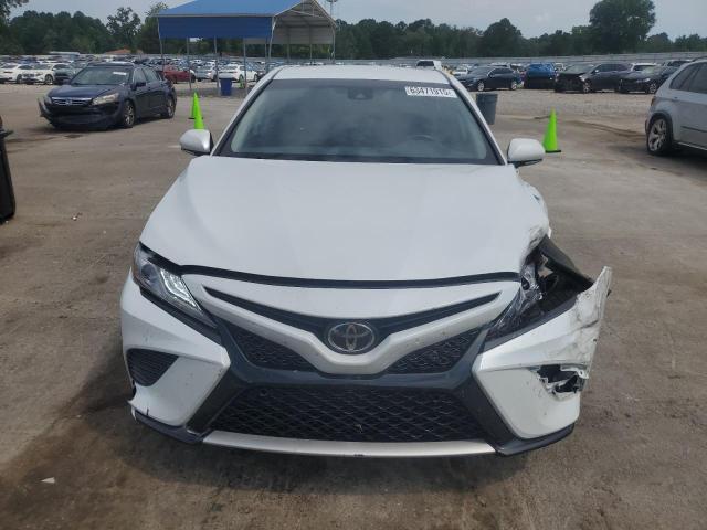  TOYOTA CAMRY 2019 Biały