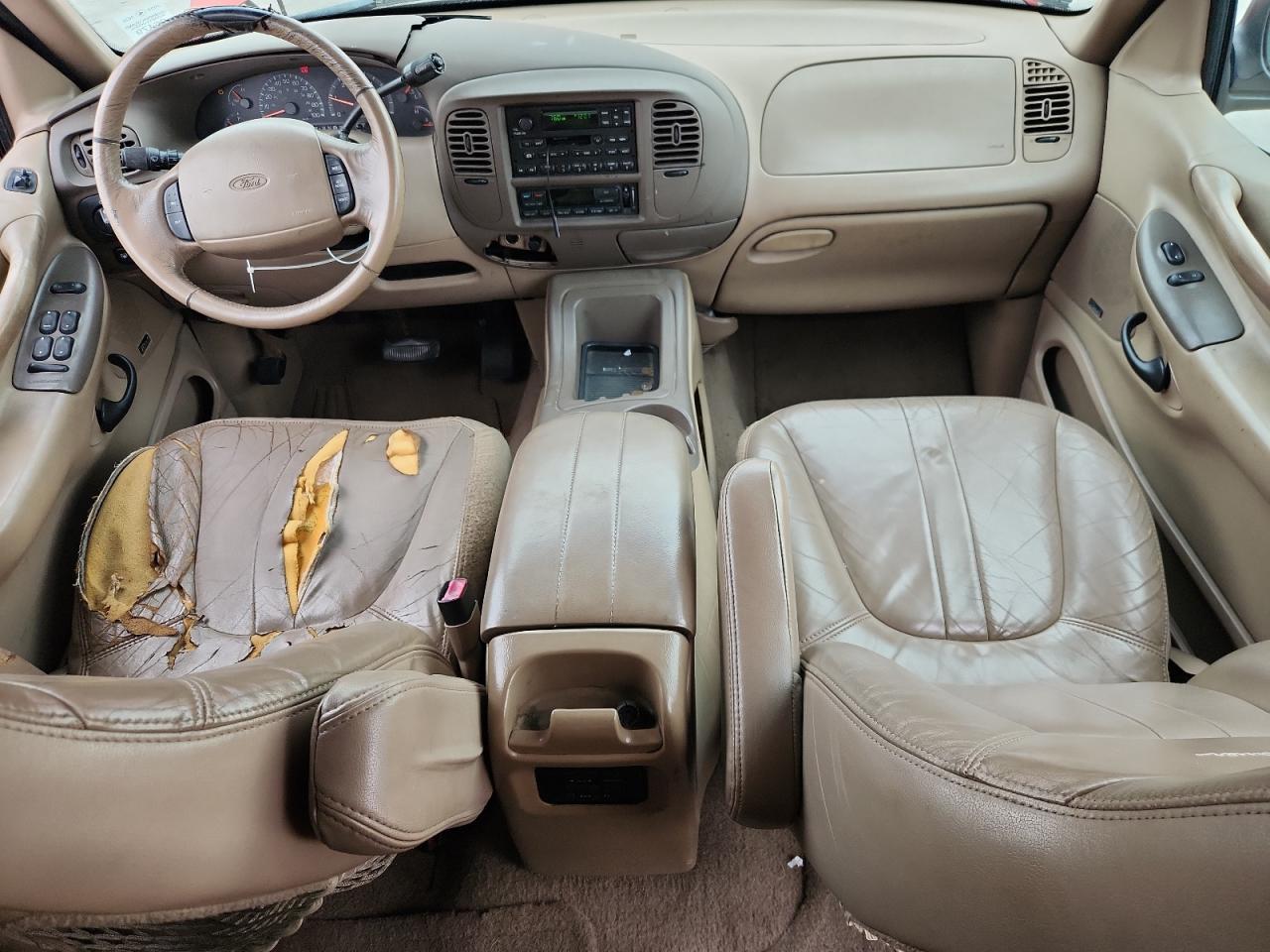 1999 Ford Expedition VIN: 1FMRU1764XLA44647 Lot: 63557285