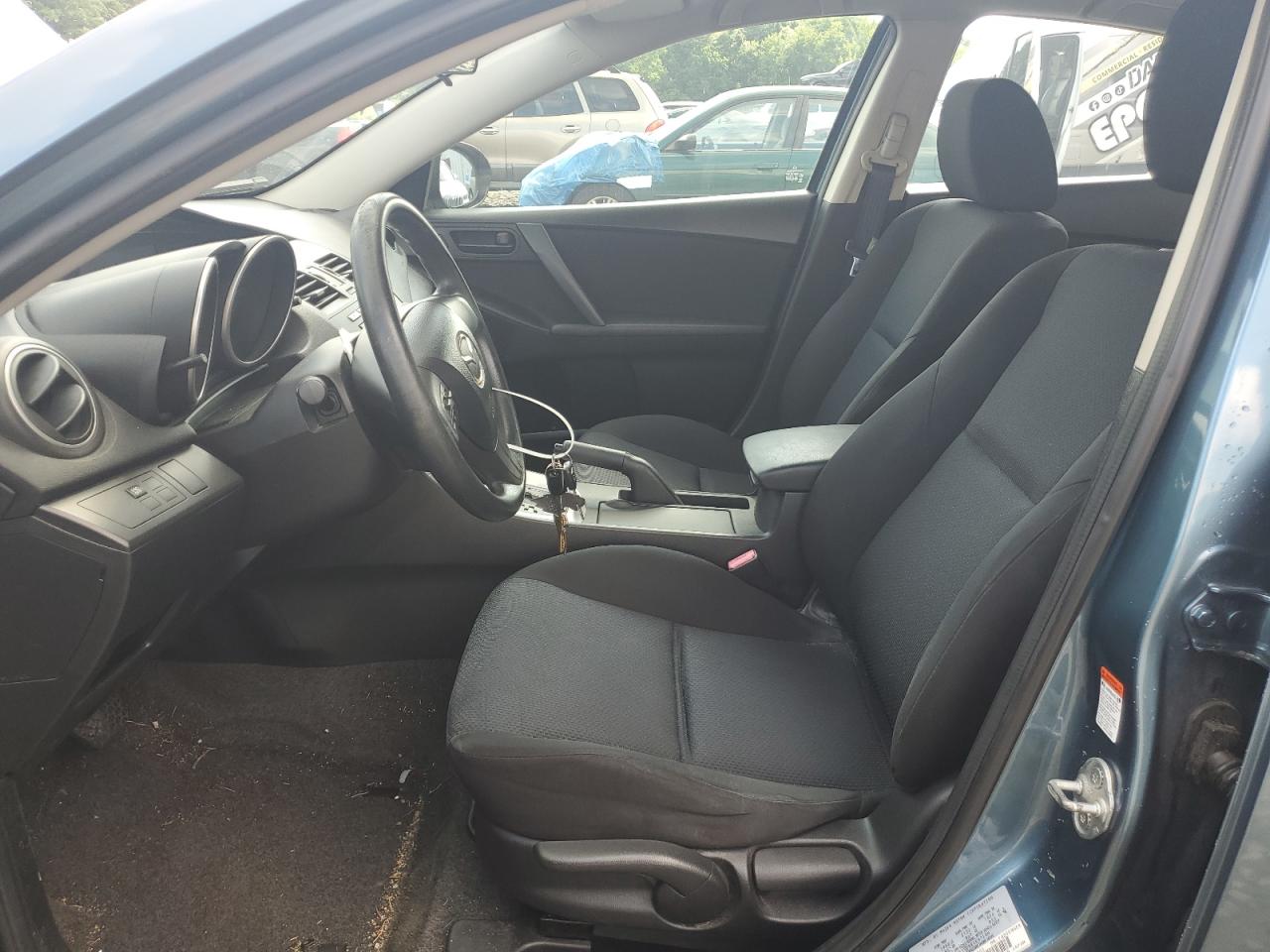 2011 Mazda 3 I VIN: JM1BL1UG8B1902003 Lot: 65521645