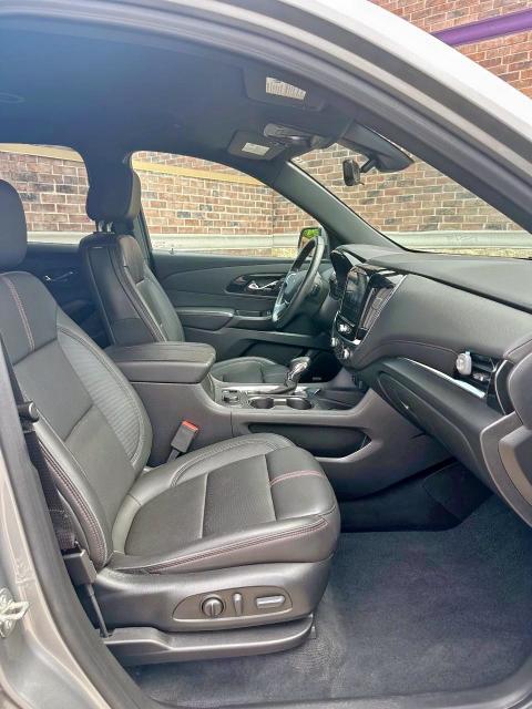  CHEVROLET TRAVERSE 2023 Gray