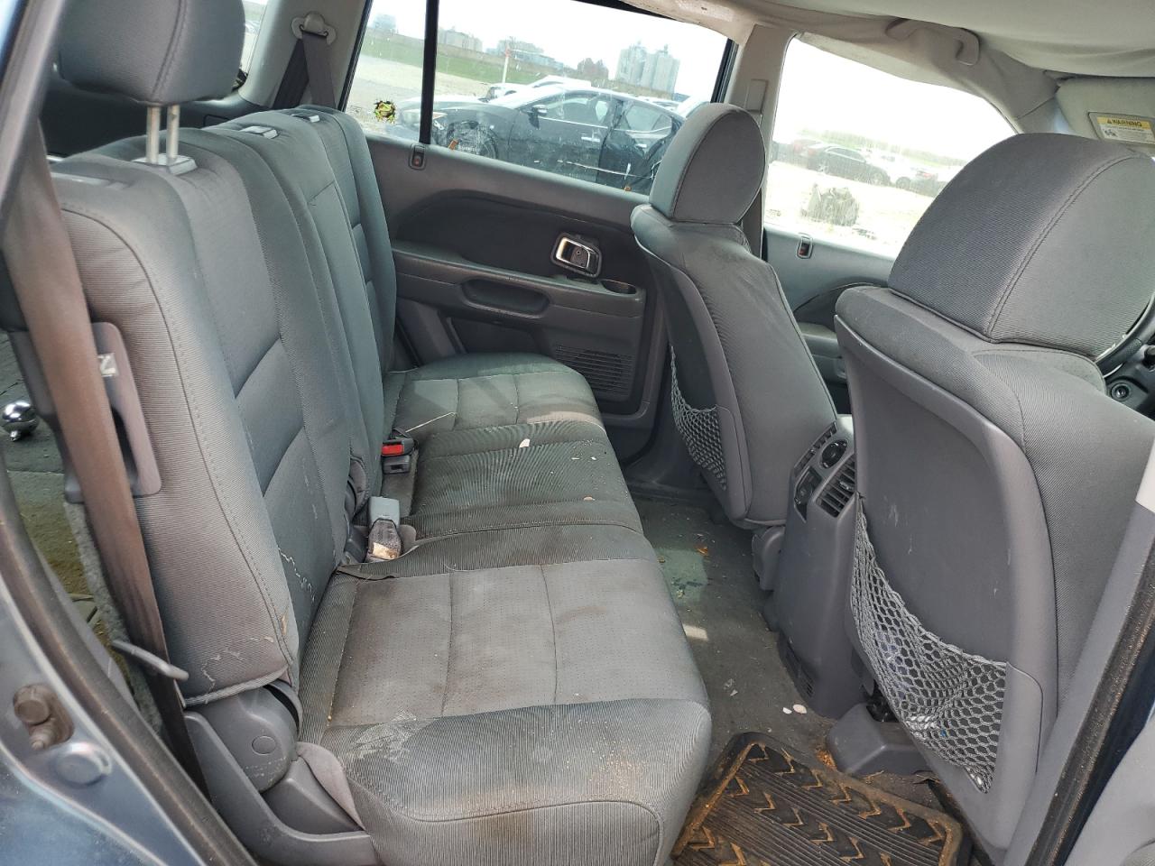 2007 Honda Pilot Lx VIN: 5FNYF28197B006630 Lot: 64804395