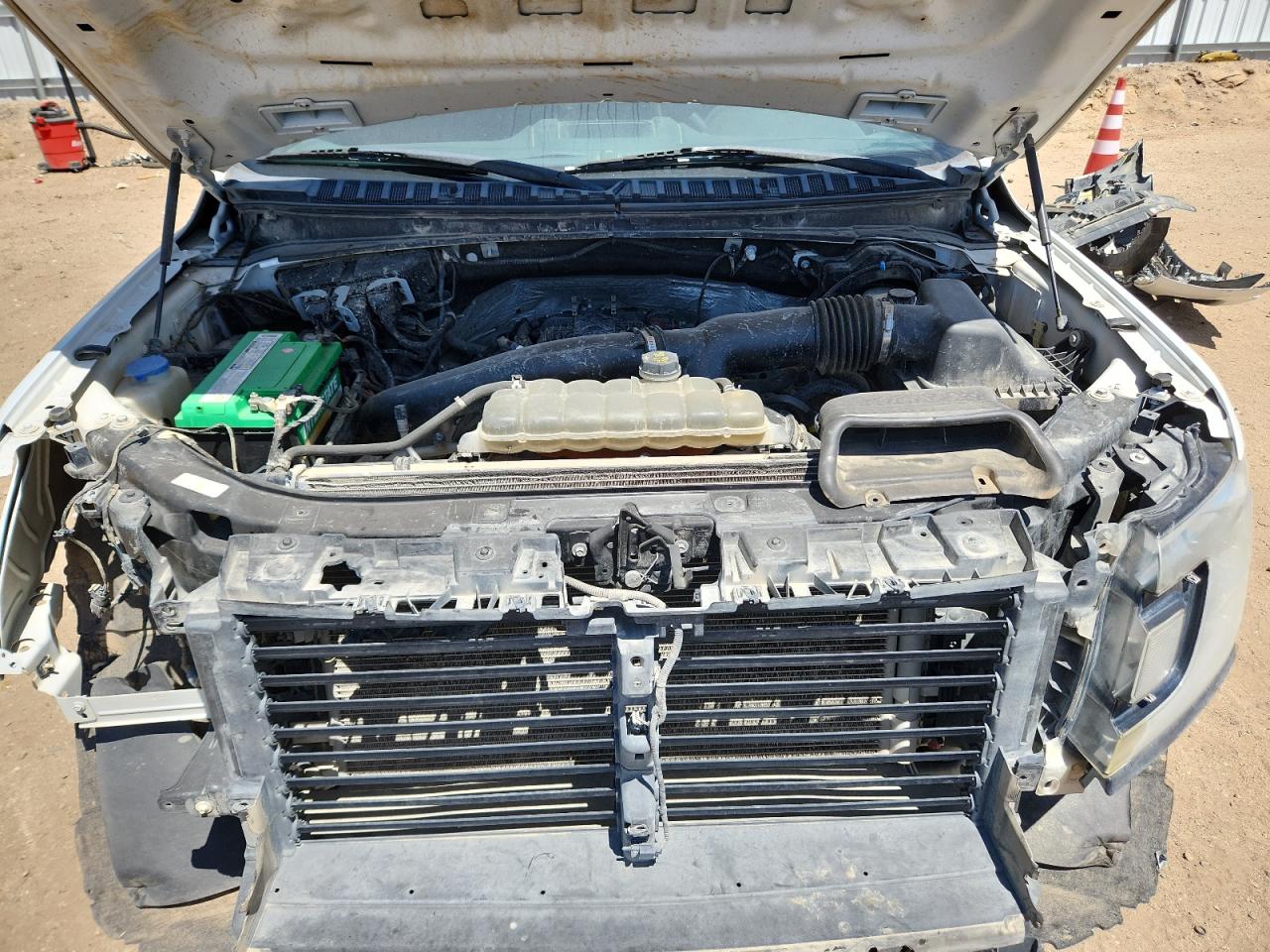 2020 Ford Expedition Xl VIN: 1FMJU1GTXLEA04087 Lot: 64584485