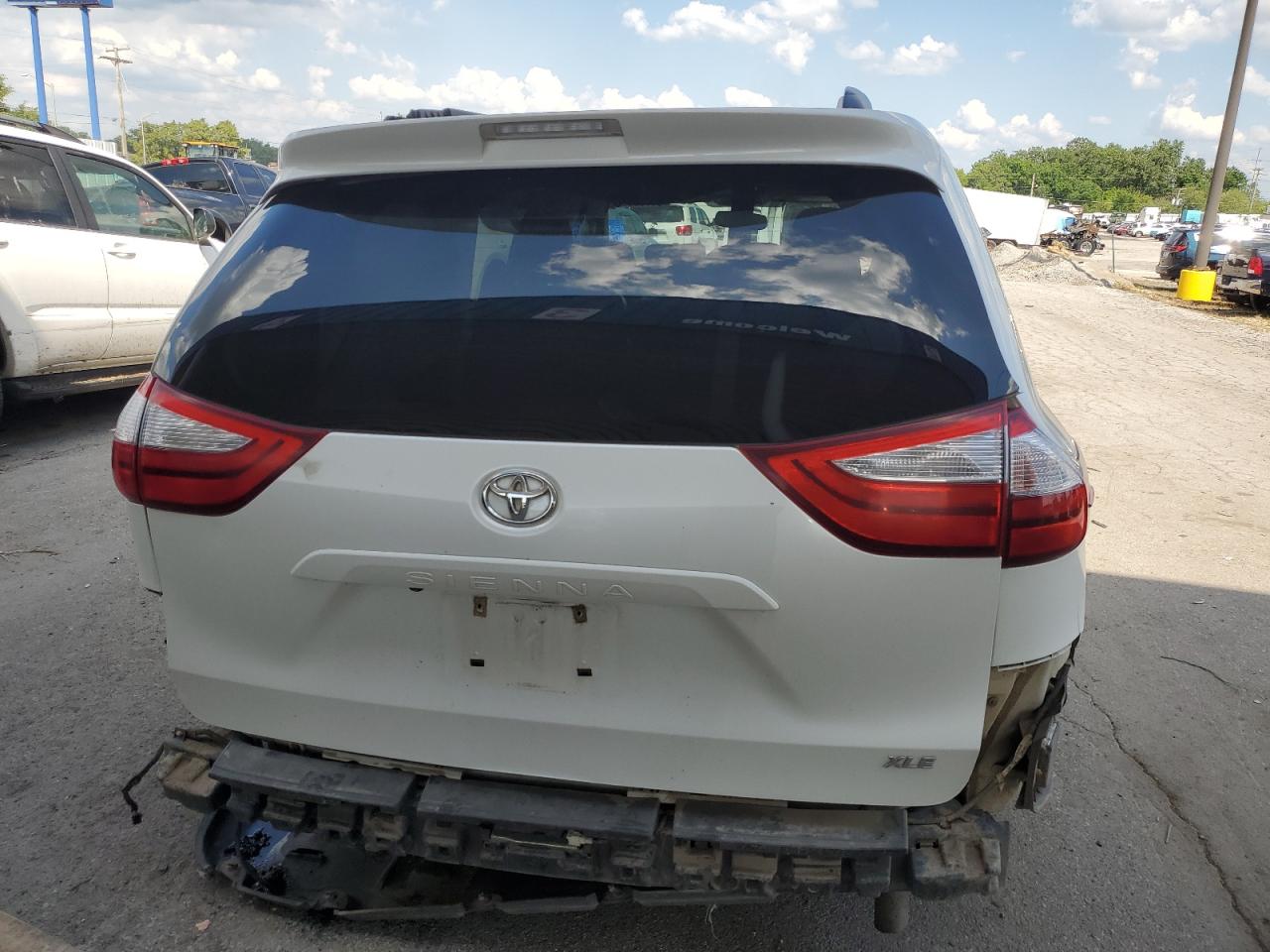 2015 Toyota Sienna Xle VIN: 5TDYK3DC4FS603820 Lot: 64168365