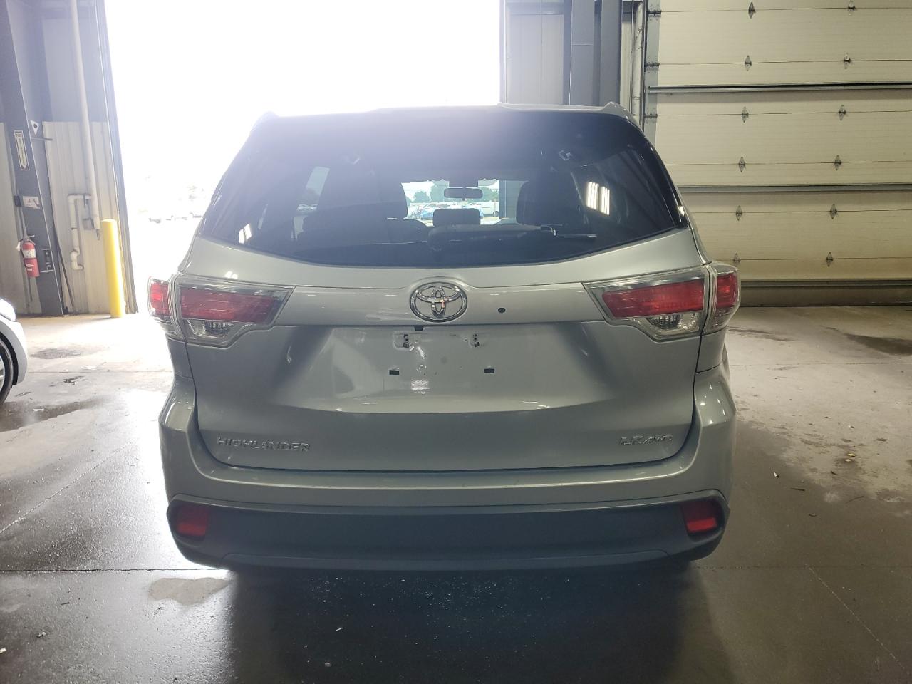 2015 Toyota Highlander Le VIN: 5TDBKRFH6FS083685 Lot: 65610205