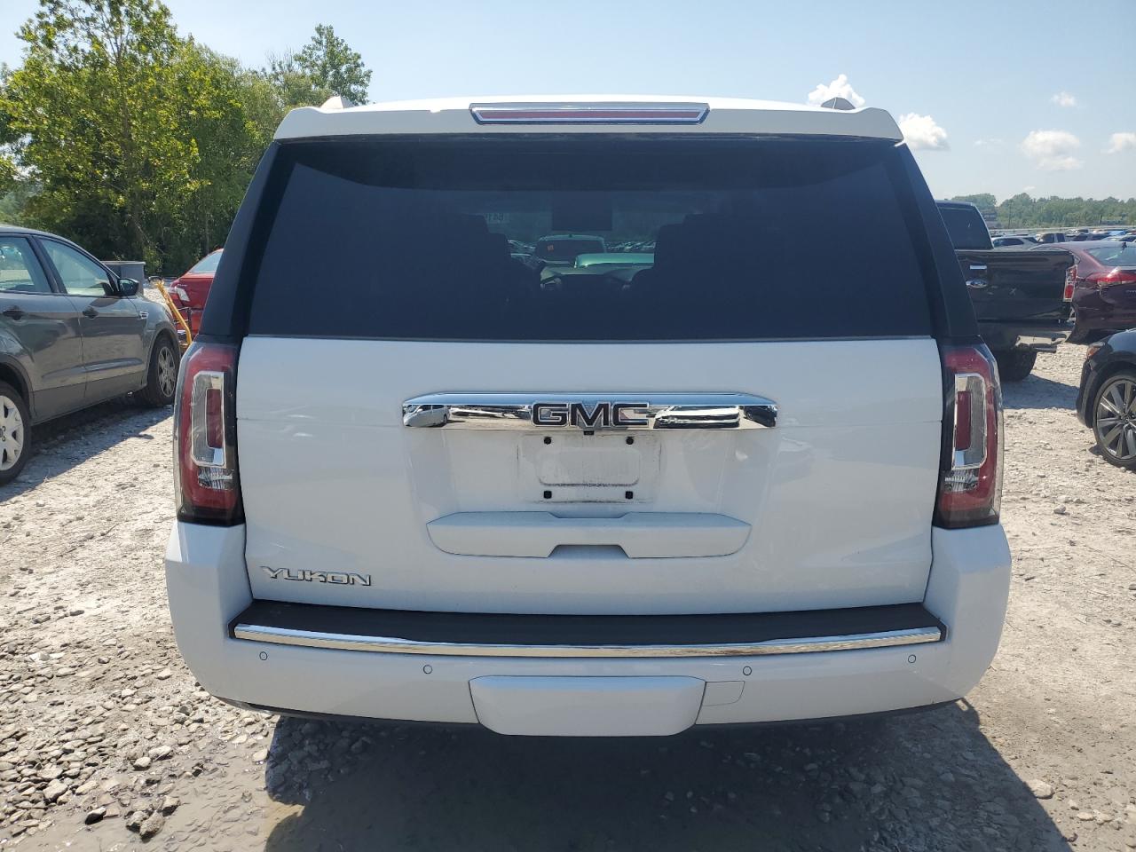 2019 GMC Yukon Denali VIN: 1GKS2CKJ1KR187553 Lot: 64195395