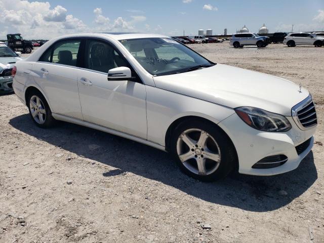 Sedans MERCEDES-BENZ E-CLASS 2016 Biały