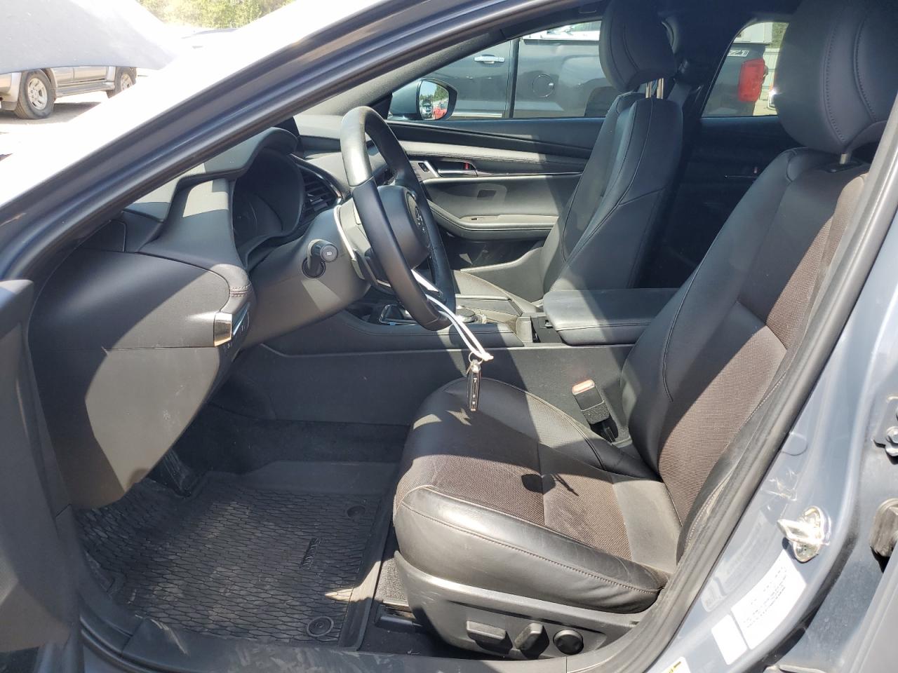 2022 Mazda 3 Premium VIN: JM1BPBML9N1521403 Lot: 65076385