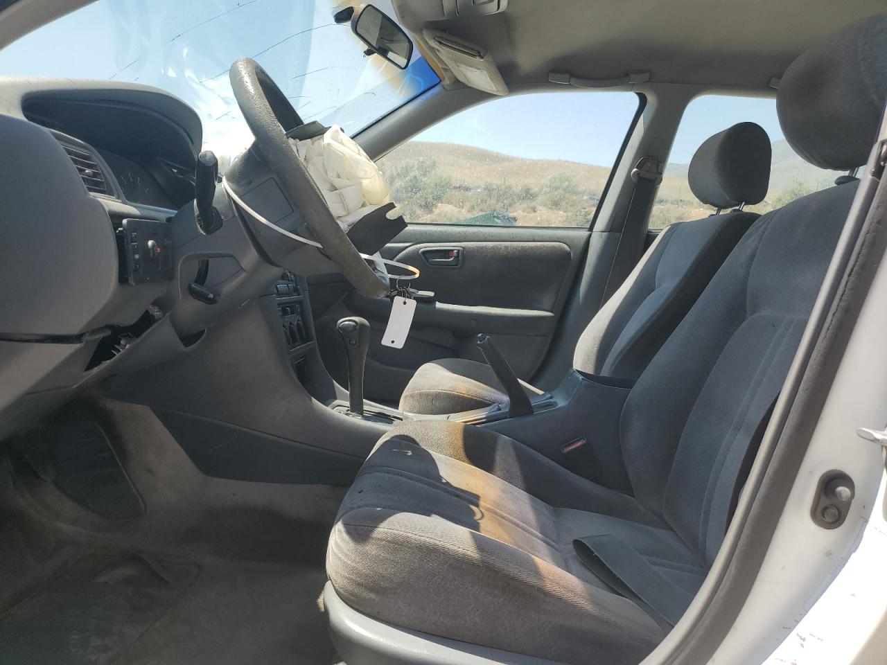 1999 Toyota Camry Le VIN: JT2BG22K1X0276270 Lot: 64312965