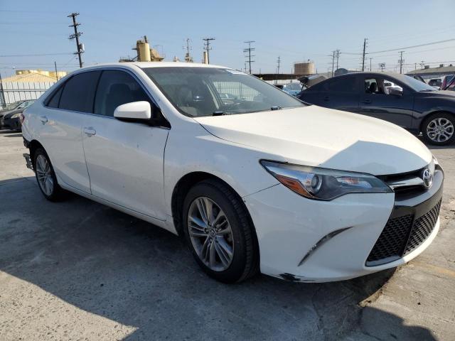  TOYOTA CAMRY 2015 Biały