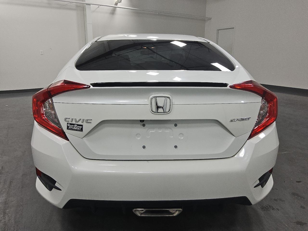 2020 Honda Civic Sport VIN: 2HGFC2F87LH517565 Lot: 65249025