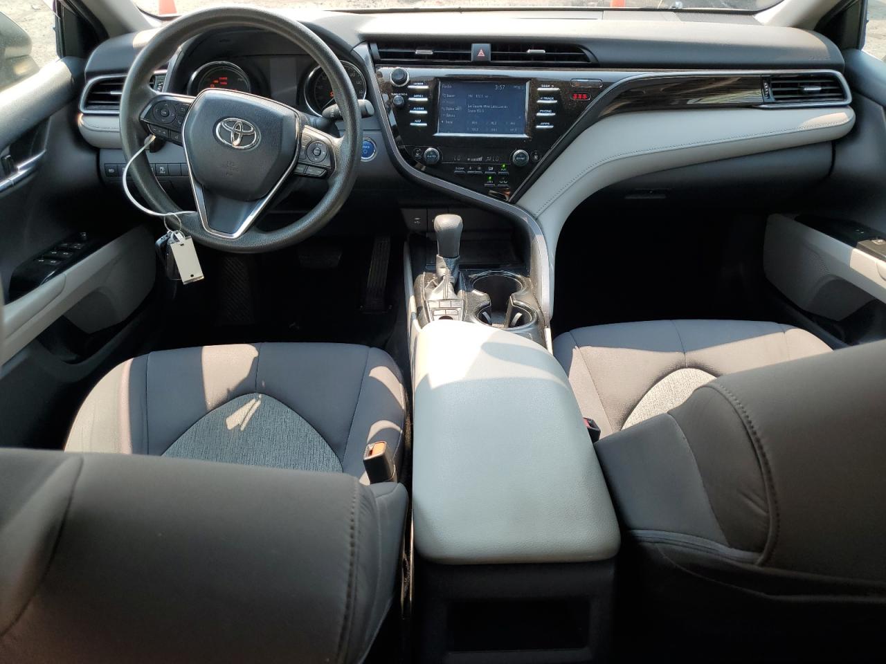 2019 Toyota Camry Le VIN: 4T1B31HK6KU004797 Lot: 64725175