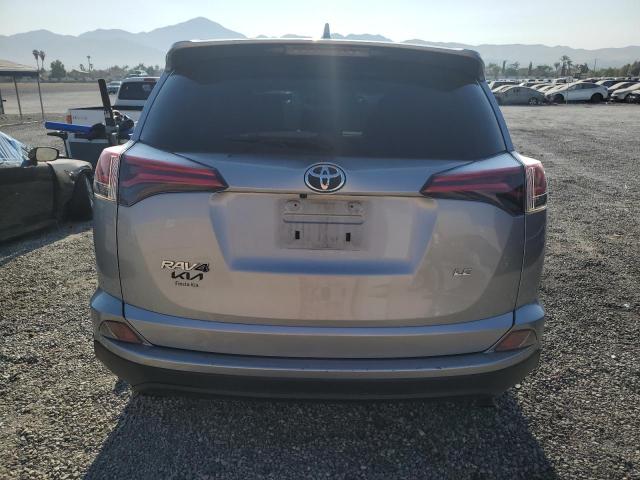 TOYOTA RAV4 2018 Srebrny