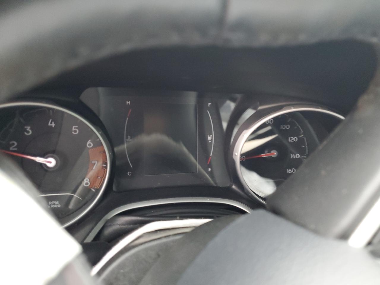 2018 Jeep Compass Latitude VIN: 3C4NJDBB2JT400560 Lot: 65285215