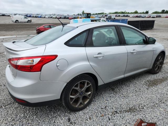 Sedans FORD FOCUS 2013 Silver