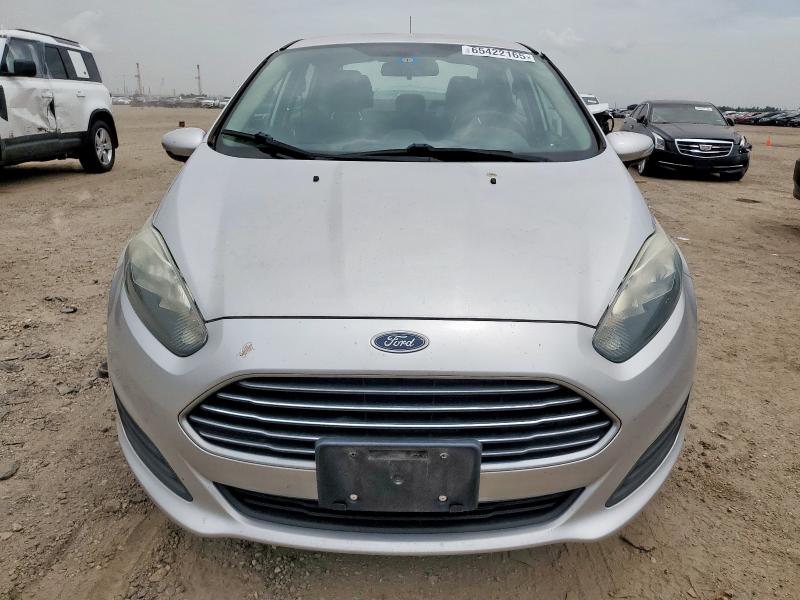  FORD FIESTA 2016 Серебристый