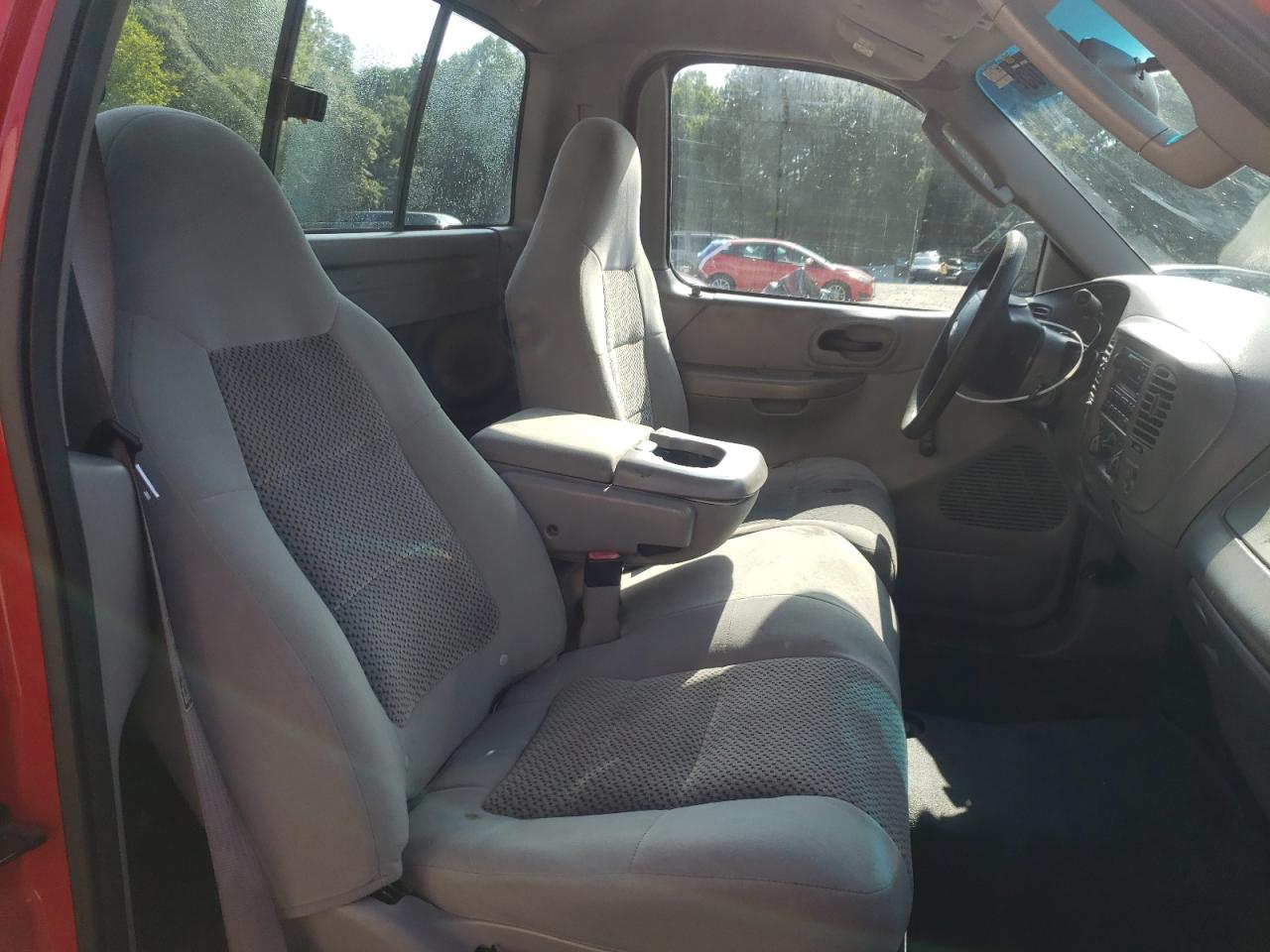 2002 Ford F150 VIN: 1FTRF17252NC04561 Lot: 62998705