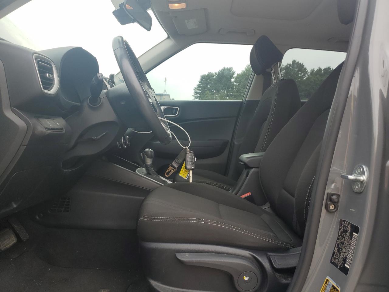 2023 Hyundai Venue Sel VIN: KMHRC8A30PU216175 Lot: 66615445