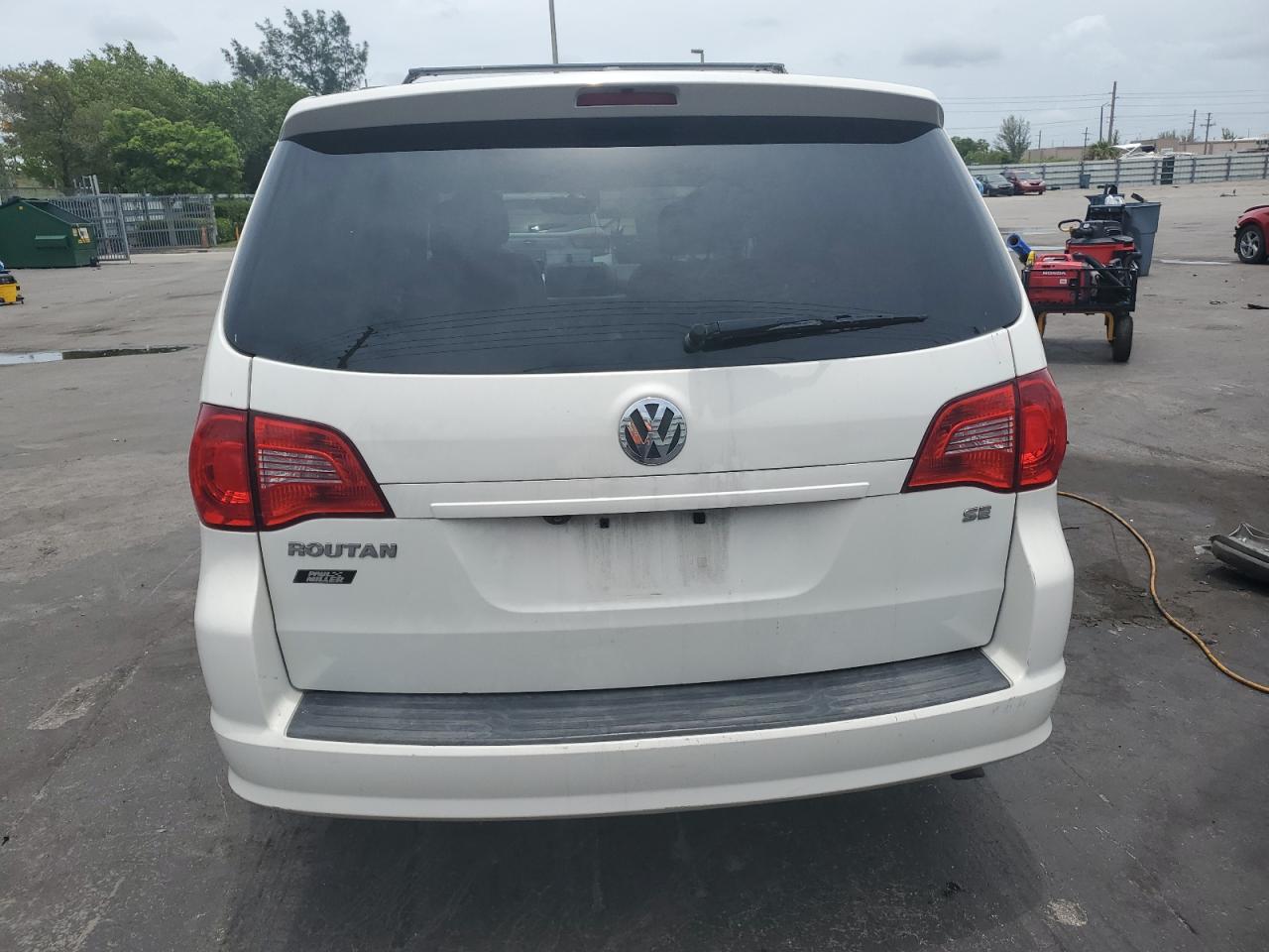 2012 Volkswagen Routan Se VIN: 2C4RVABG3CR391969 Lot: 63197605