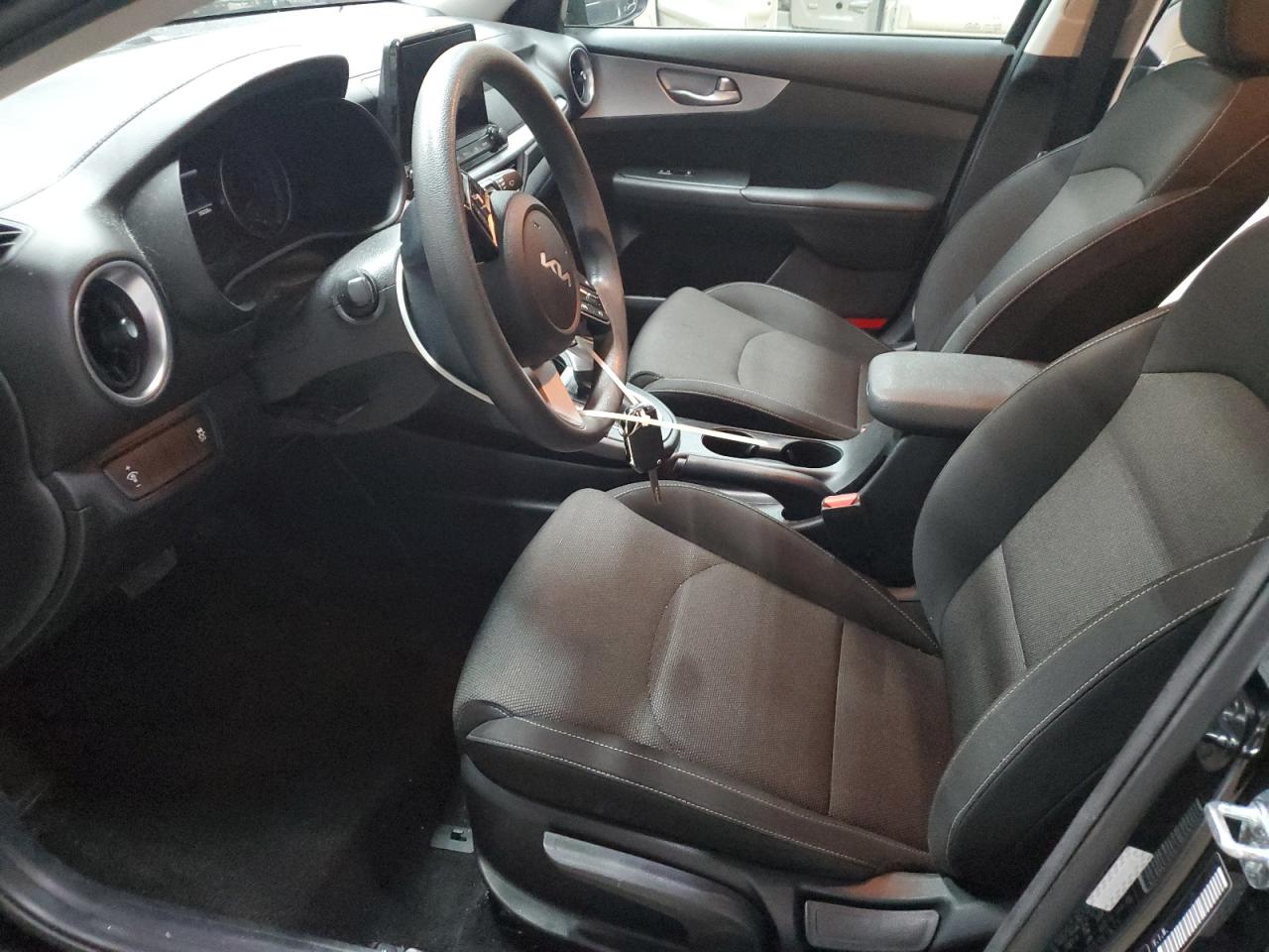 3KPF24AD2NE481817 2022 Kia Forte Fe