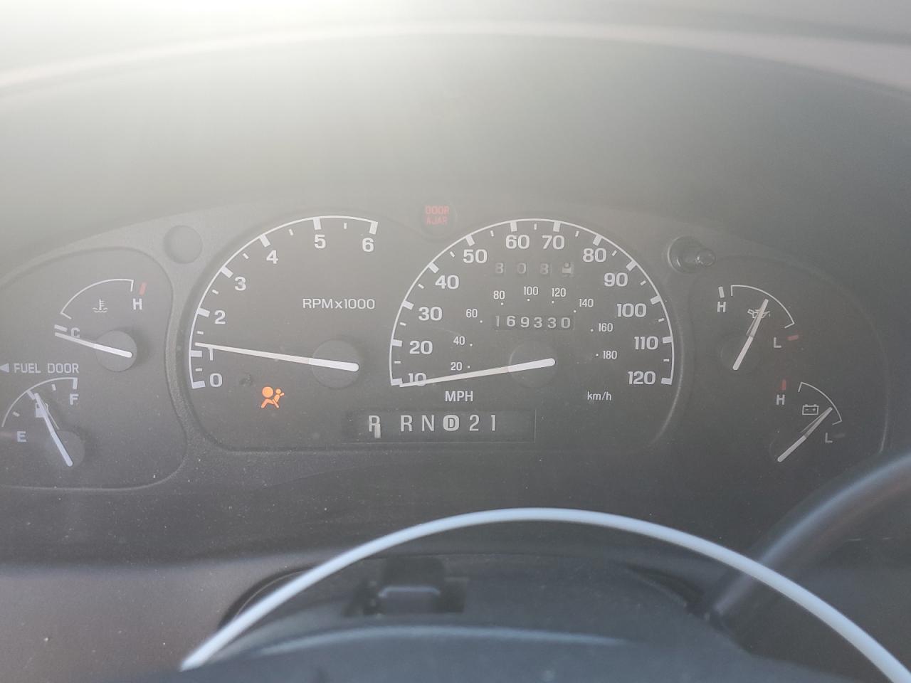 2000 Mercury Mountaineer VIN: 4M2DU86P6YUJ07271 Lot: 63973745