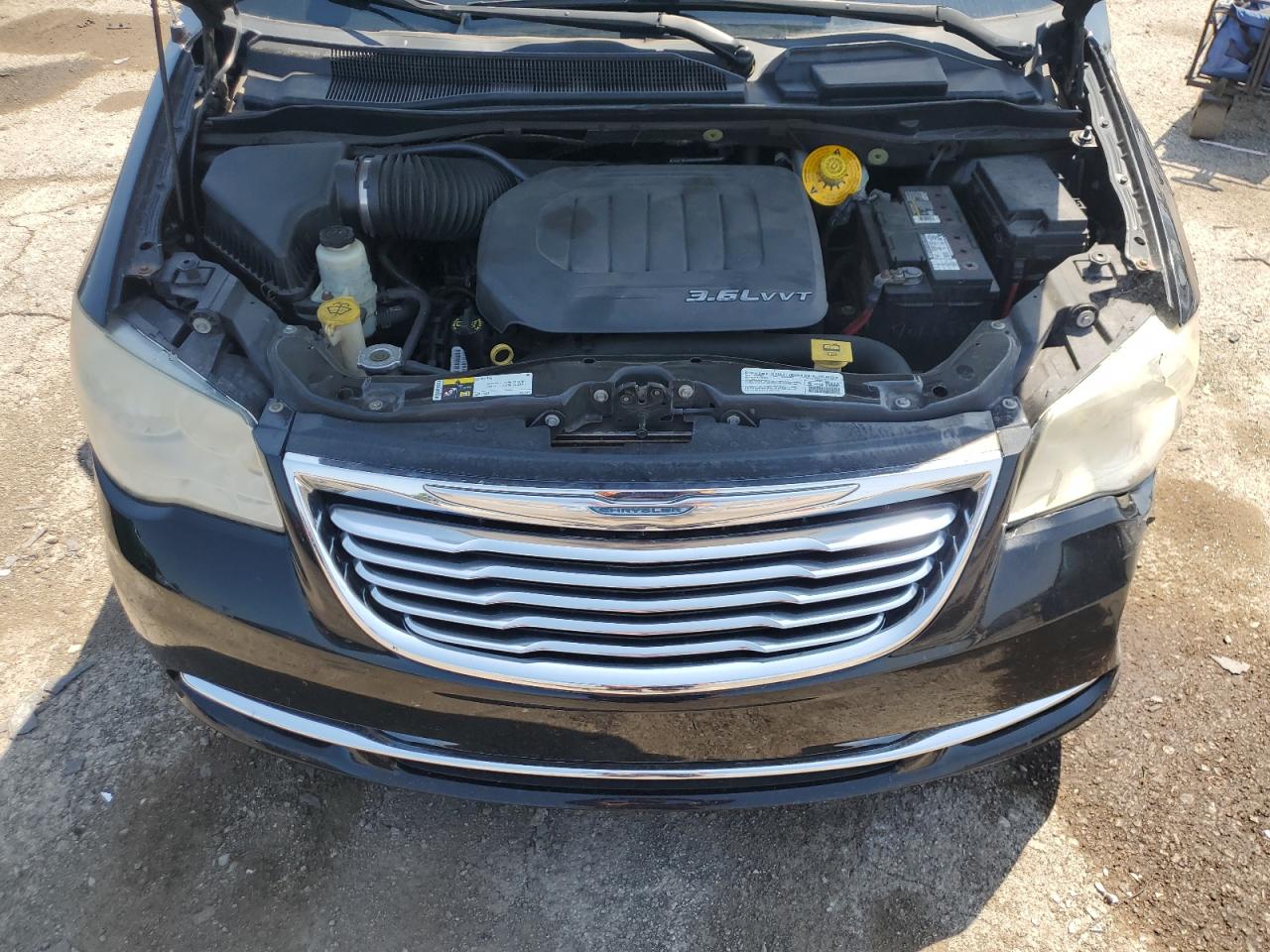 2014 Chrysler Town & Country Touring L VIN: 2C4RC1CGXER413490 Lot: 63104545