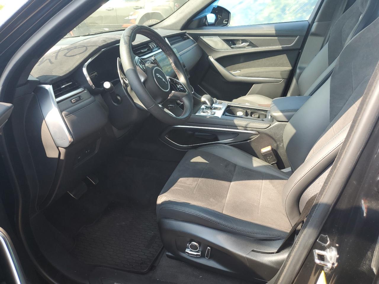 2025 Jaguar F-Pace Svr VIN: SADCZ2FE6SA744057 Lot: 65238175