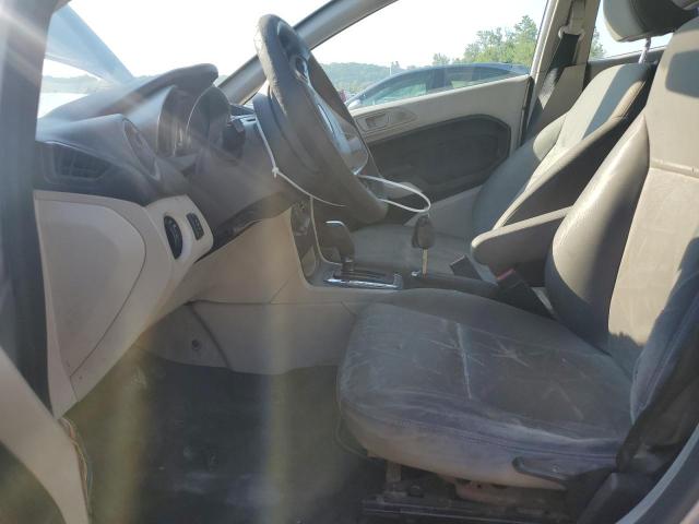  FORD FIESTA 2013 Srebrny