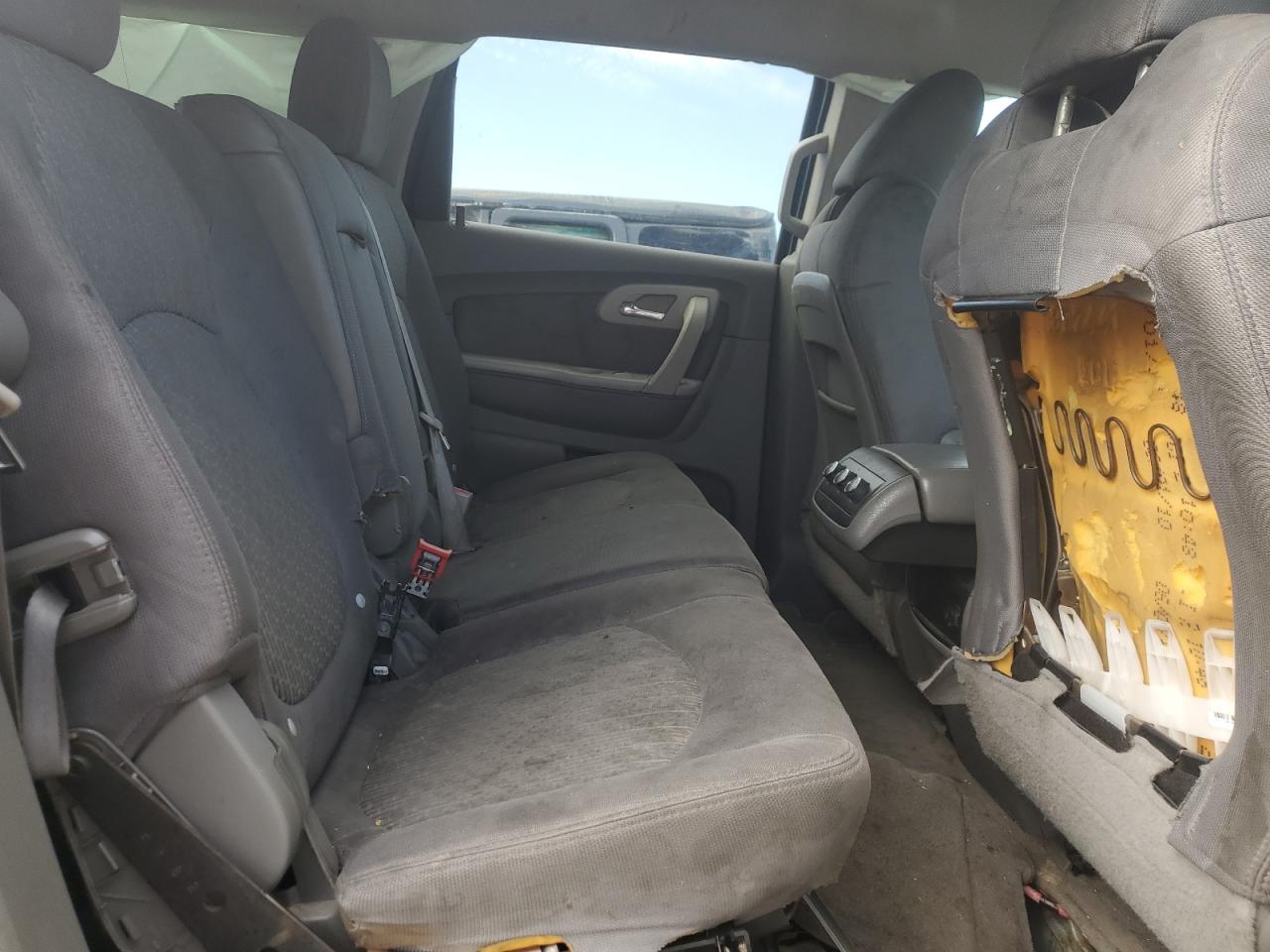 2011 Chevrolet Traverse Ls VIN: 1GNKREEDXBJ100831 Lot: 64268165