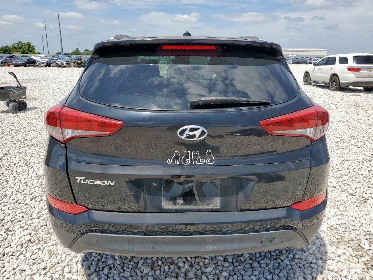 km8j33a43hu423010 KM8J33A43HU423010 2017 Hyundai Tucson Limited