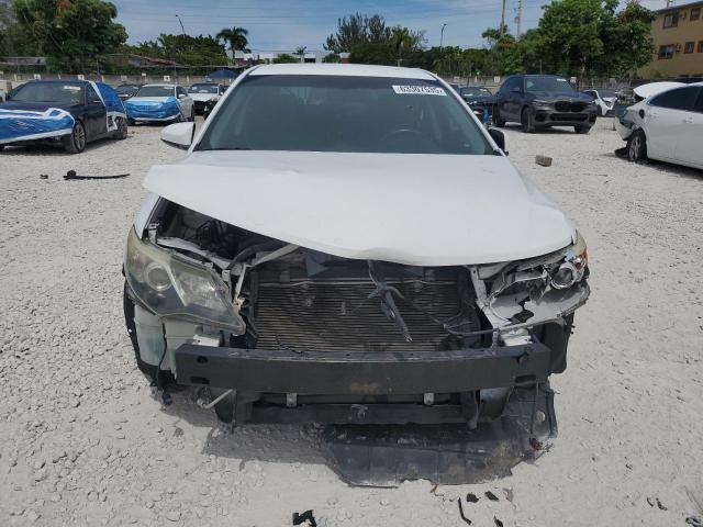  TOYOTA CAMRY 2014 Biały
