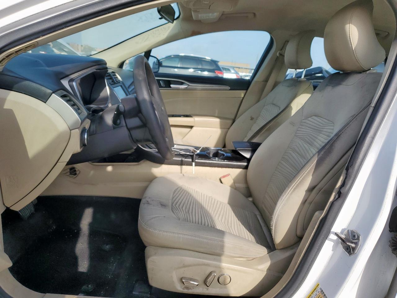 2016 Ford Fusion Se VIN: 3FA6P0H74GR301975 Lot: 65305455