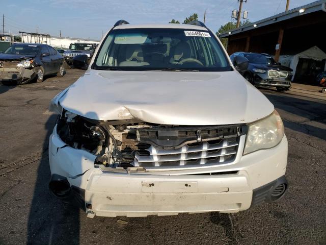 Parquets SUBARU FORESTER 2013 Biały
