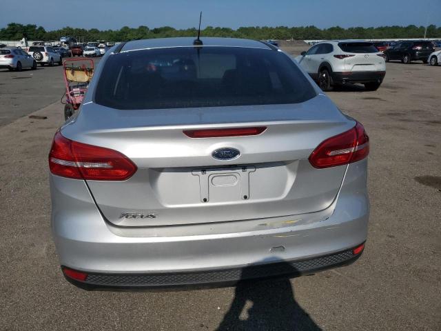  FORD FOCUS 2018 Серебристый