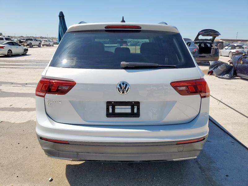  VOLKSWAGEN TIGUAN 2019 Серебристый