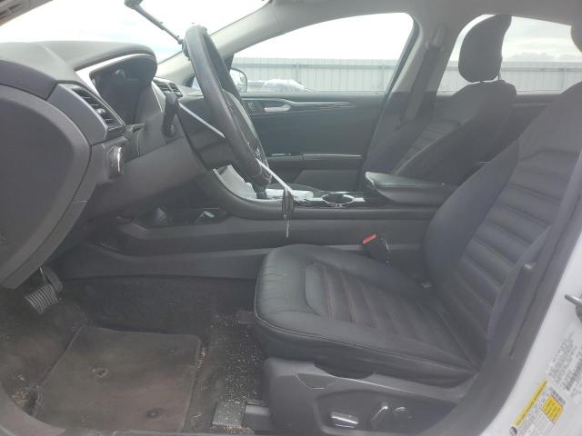 Sedans FORD FUSION 2015 Biały