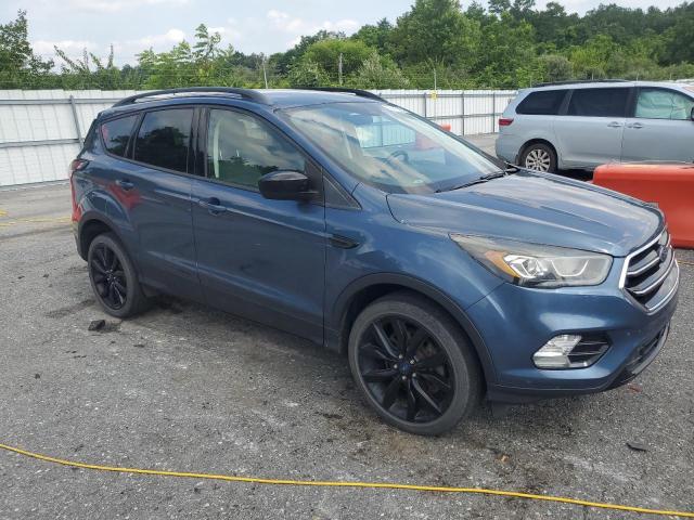  FORD ESCAPE 2018 Granatowy