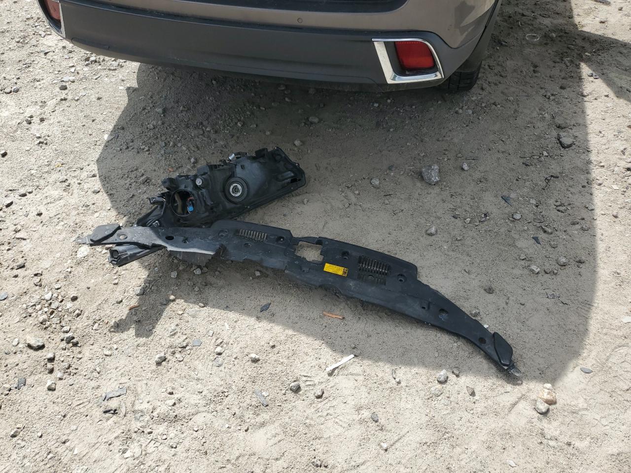 2018 Toyota Highlander Hybrid Limited VIN: 5TDDGRFH4JS048498 Lot: 63032875