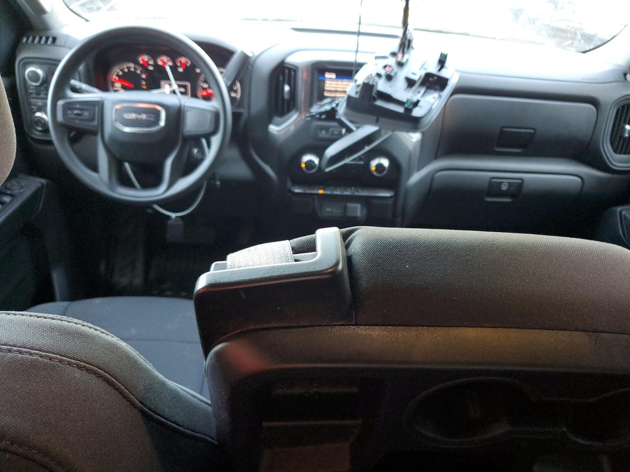 2022 GMC Sierra Limited K1500 VIN: 1GTR9AEK5NZ167373 Lot: 64597345