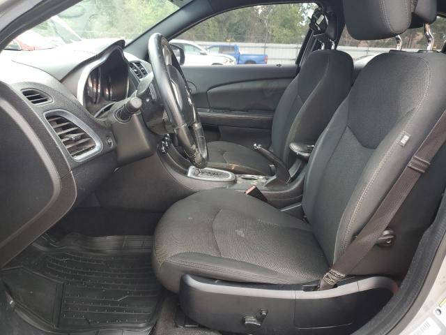 Sedans DODGE AVENGER 2013 Srebrny