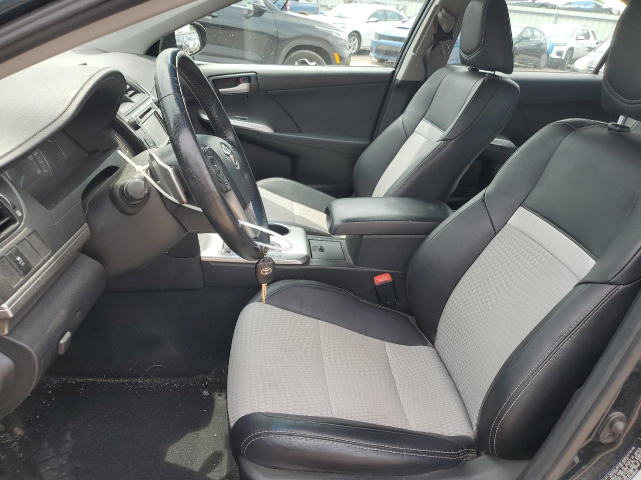 4T1BF1FK0DU686623 2013 Toyota Camry L