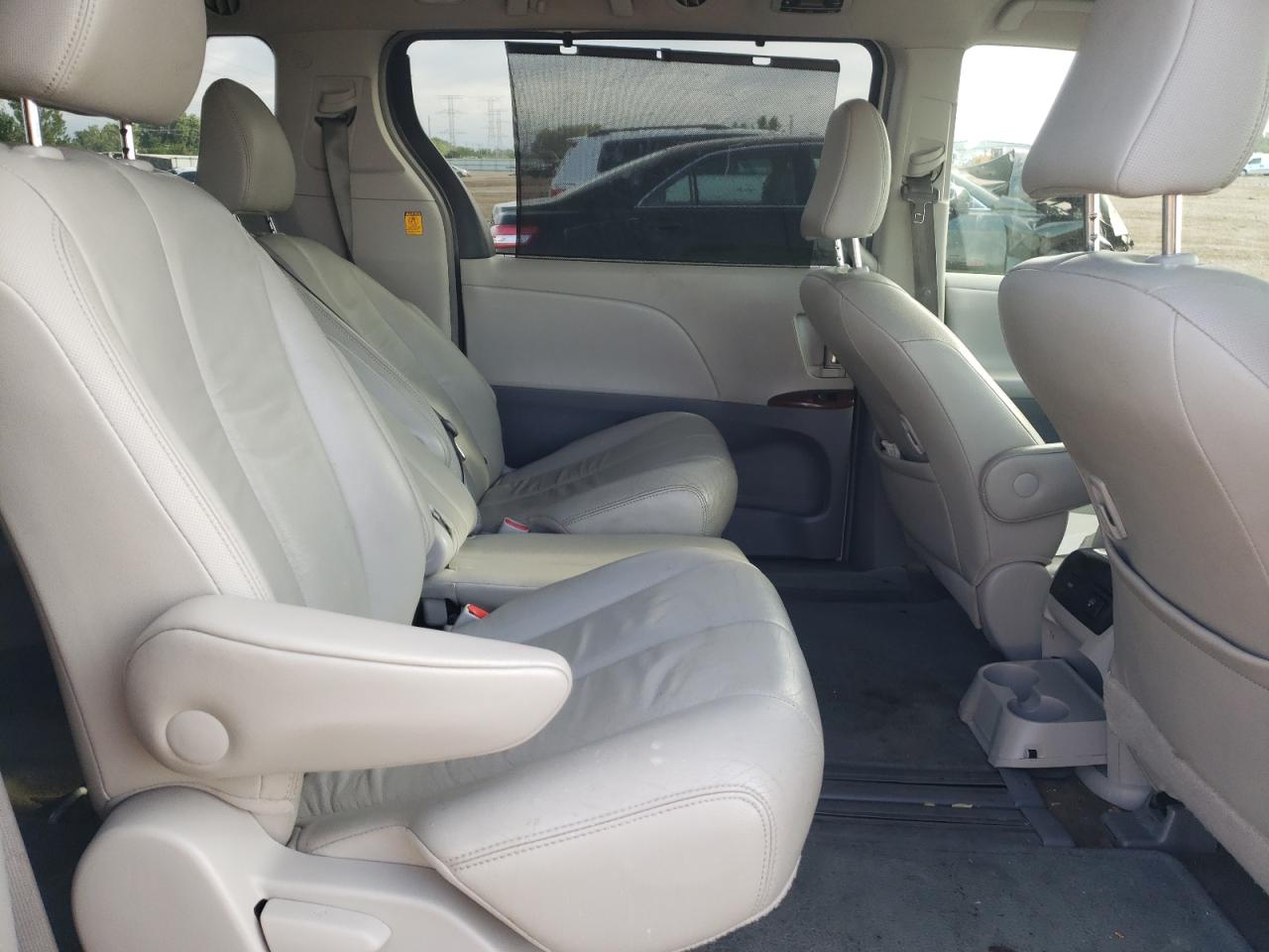 2012 Toyota Sienna Xle VIN: 5TDYK3DC0CS270477 Lot: 65034095