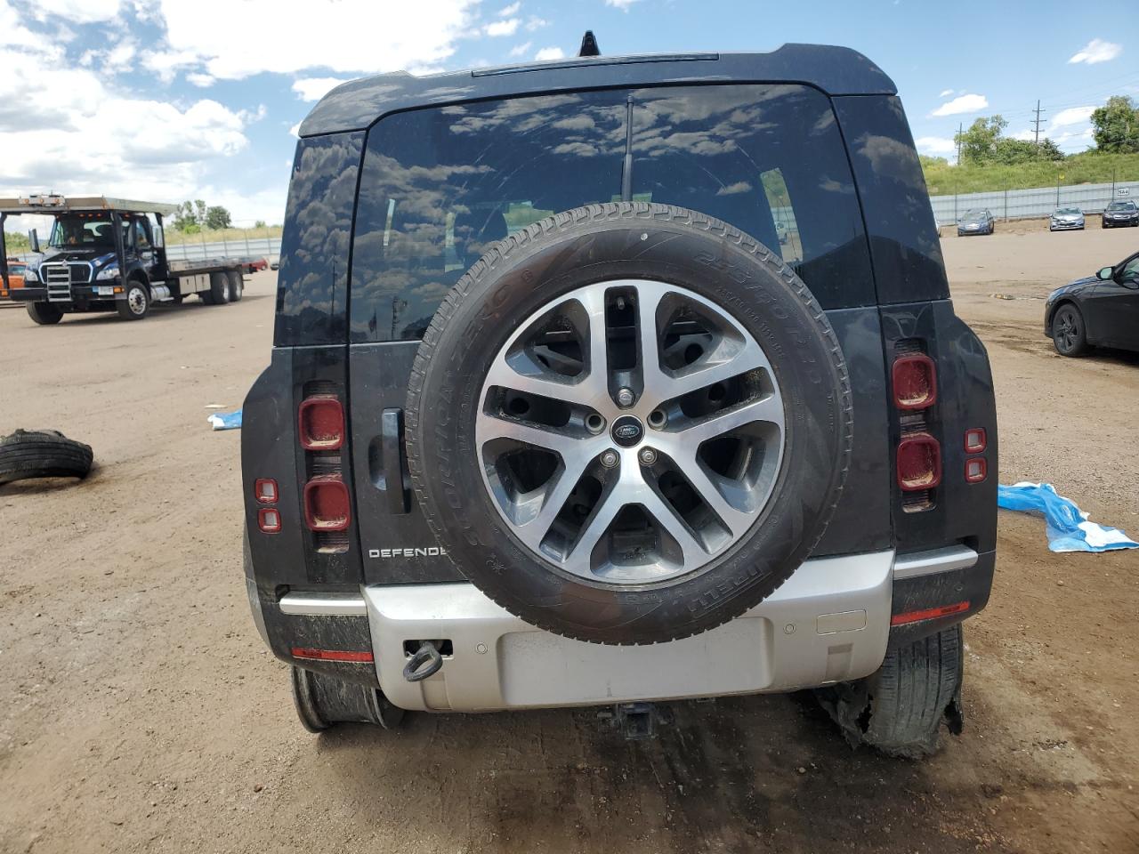 2024 Land Rover Defender 110 S VIN: SALEJ7EU9R2274783 Lot: 62422465