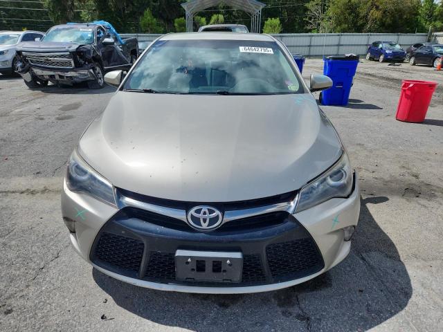  TOYOTA CAMRY 2017 Srebrny