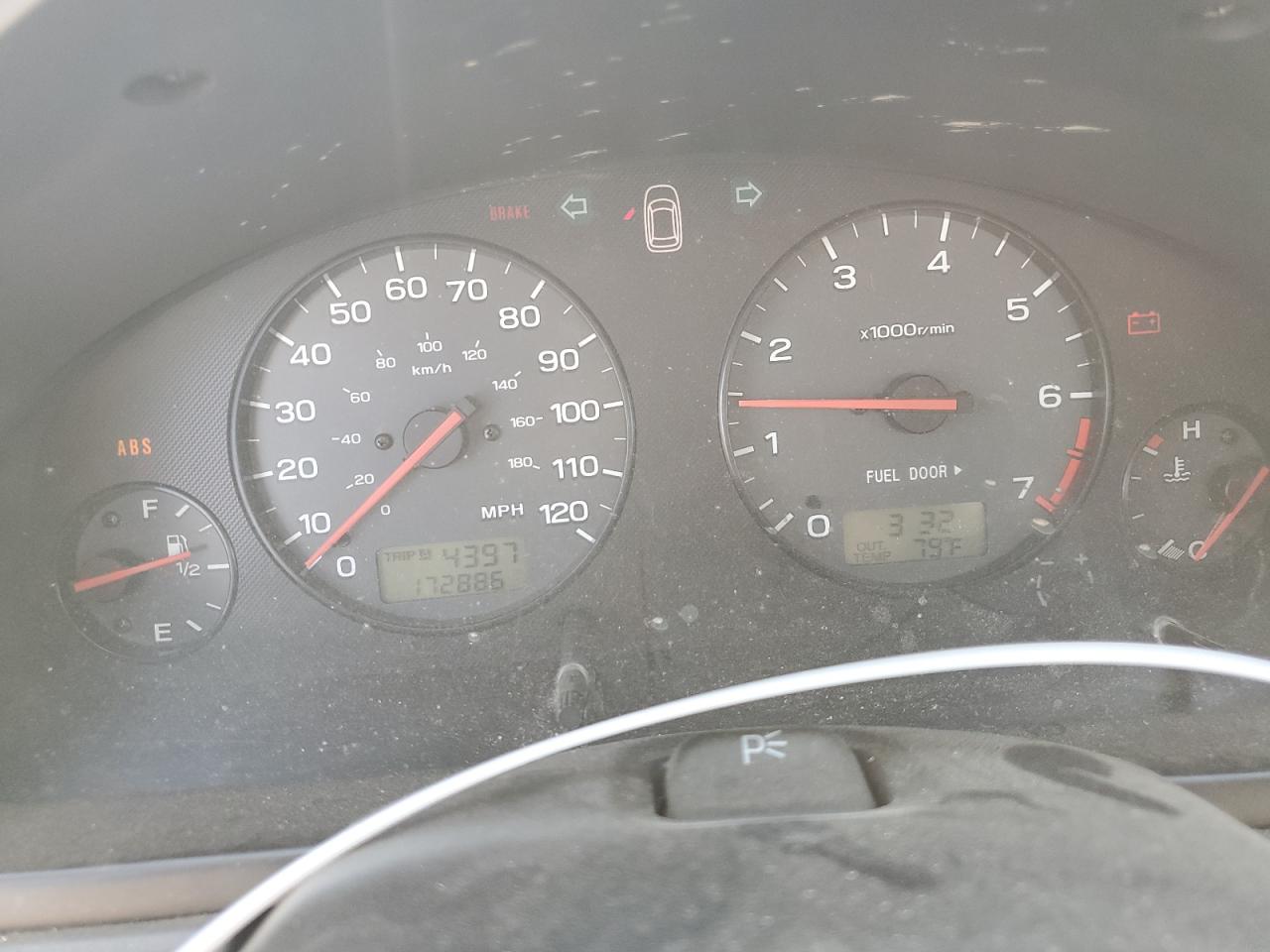 2002 Subaru Legacy L VIN: 4S3BE635526206144 Lot: 64995045