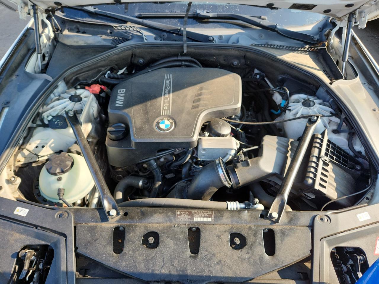 2012 BMW 528 Xi VIN: WBAXH5C52CDW05644 Lot: 64277515