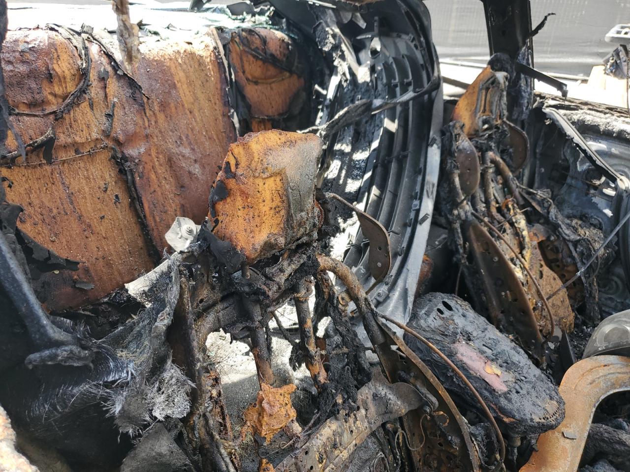 2015 Hyundai Genesis Coupe 3.8L VIN: KMHHU6KJ3FU127547 Lot: 67032335